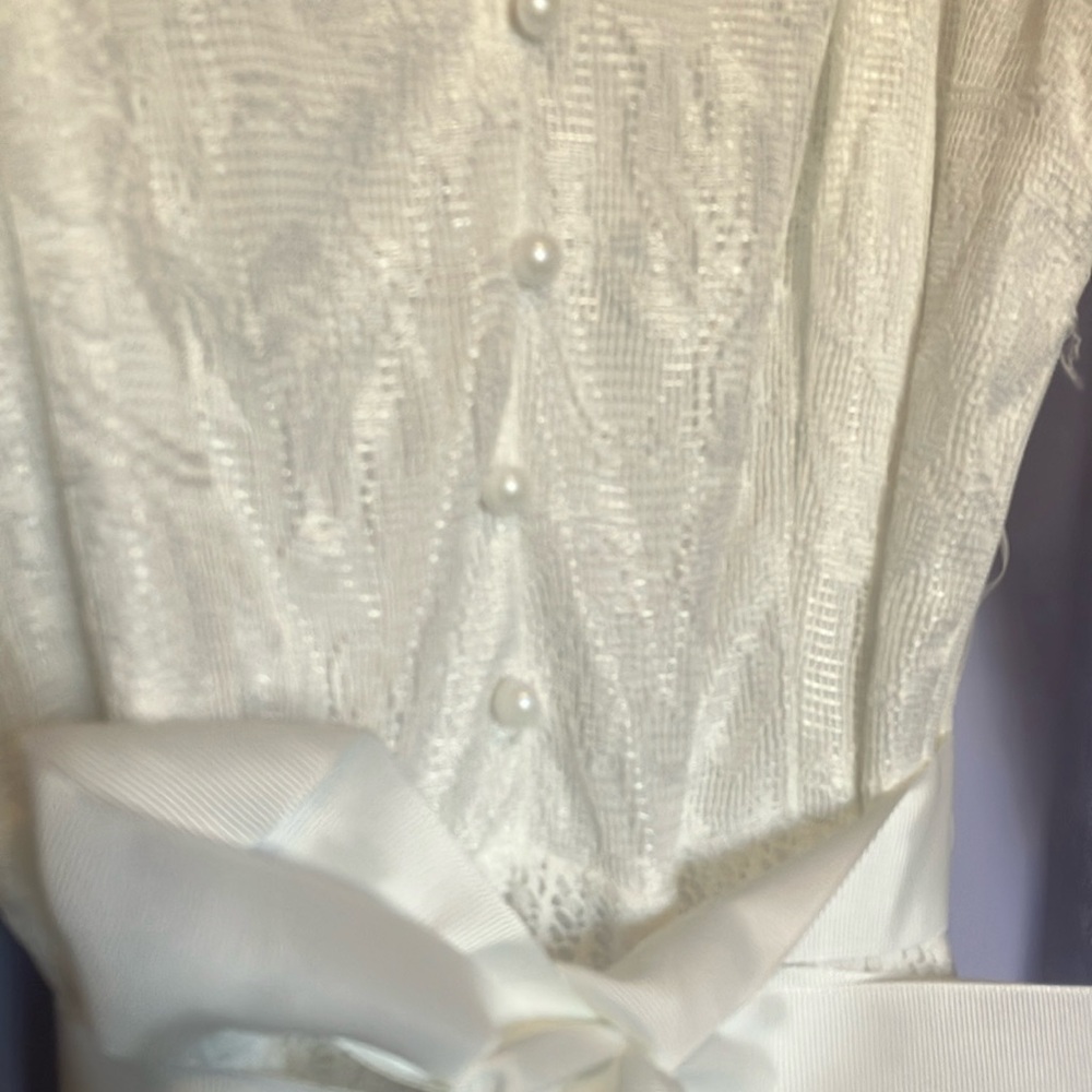 White lace dress